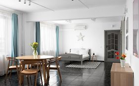 Spacious ultracentral apartment
